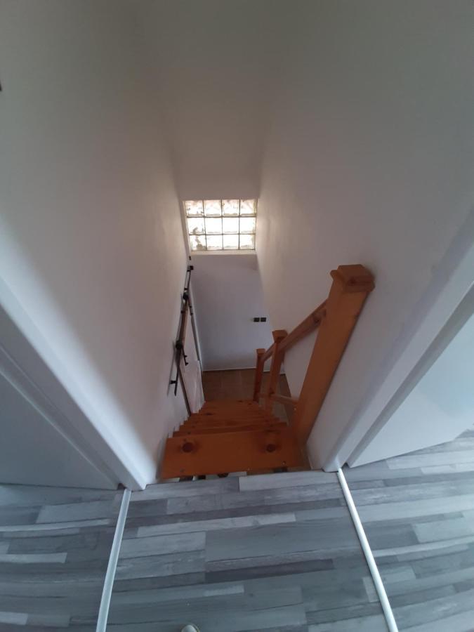 Grapeline Guesthouse Chotin المظهر الخارجي الصورة